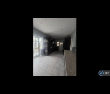 4 bedroom bungalow to rent - Photo 2