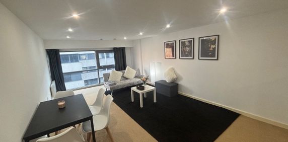 Paramount, Beckhampton Street, Swindon - Photo 2