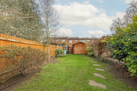 Clifton Road, KT2, London - Photo 3