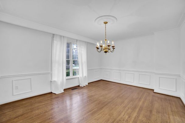 For Lease - 312 Dalewood Drive, Oakville, Ontario - Photo 1