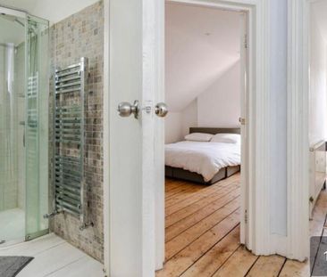 5 Bed Semi-Detached House, Norwich Road Newham London, E7 - Photo 1