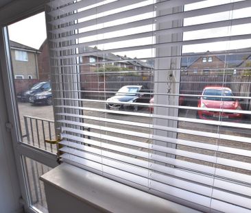 1 bedroom ground floor flat to rent - Photo 1