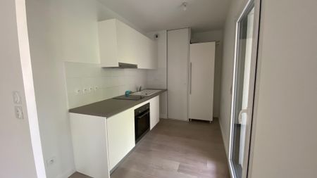 Location Appartement 3 pièces 64m² BRUGES 33520 - Photo 5