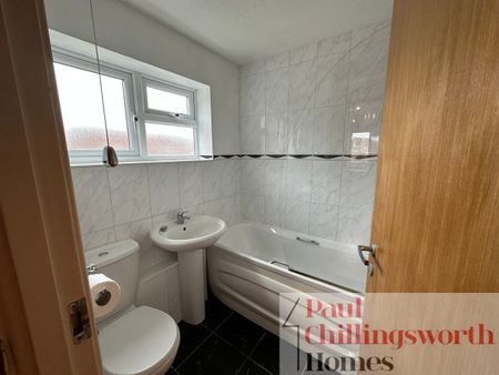 1 bed Maisonette - Photo 4