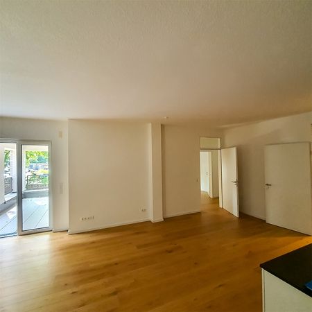 Hochwertige 4-Zimmer-Wohnung in modernem Mehrparteienhaus zu vermieten - Foto 3