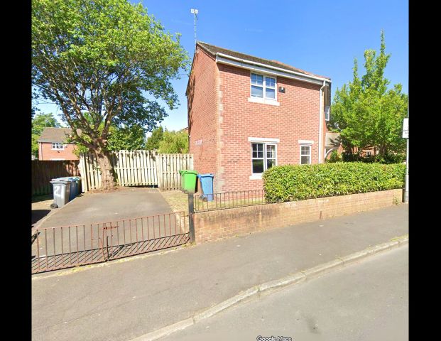 3 Bed Semi-Detached House, Cobden St, M9 - Photo 1