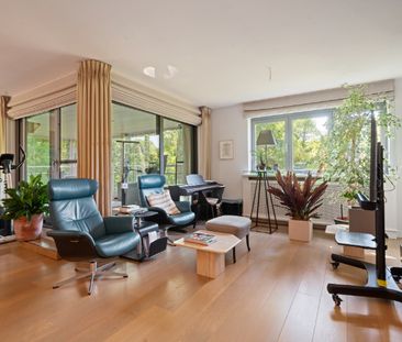 Stijlvol appartement aan de stadsrand. - Photo 1