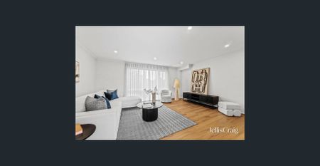 OPULENCE ON OWENS AVENUE - Photo 4