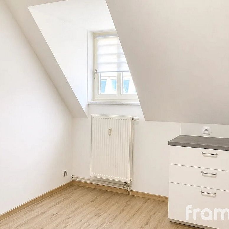 Pronájem bytu 2+1 70 m² - Photo 1