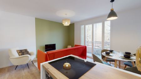 Très beau T5 meublé de 83 m² Boulevard National - Photo 2