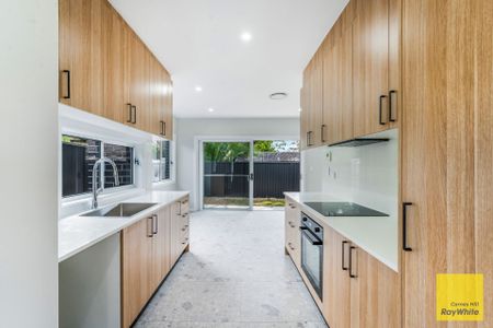 Brand New Luxury Granny Flat - Private, Modern & Spacious - Photo 4