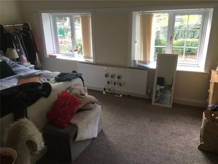 3 bedroom end of terrace house to rent - Photo 5