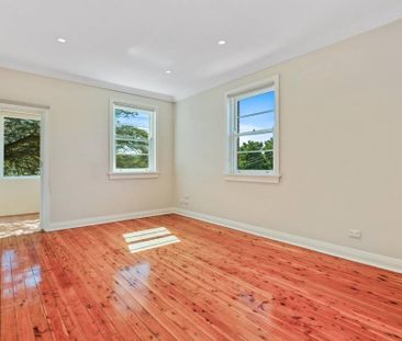 Two Bedroom Plus Study Art Deco Apartment - Photo 4