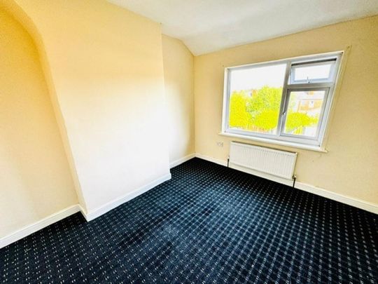 4 bedroom house of multiple occupation to rent - Photo 1