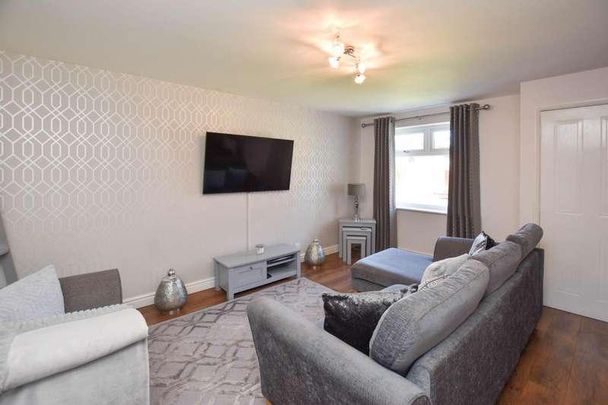 Gladden Hey Drive, Winstanley, Wigan, WN3 - Photo 1