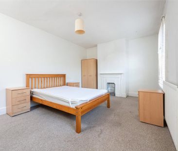 4 bedroom terraced house to rent - Photo 4