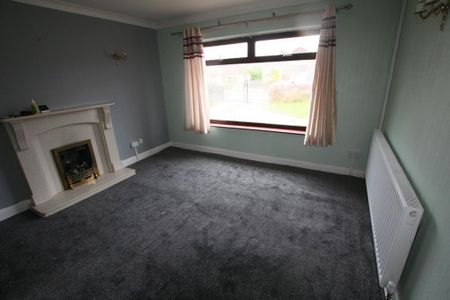 4 bedroom detached house to rent - Photo 4