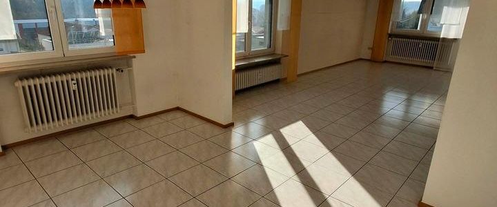 Mietwohnung 1.Stock mit Balkon - Photo 1