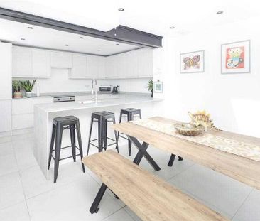 4 bedroom property to rent - Photo 3