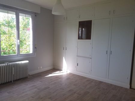 Location Appartement 4 pièces 95m² TROYES 10000 - Photo 5