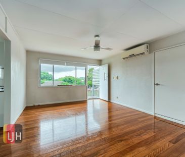 AIR CONDITIONED TWO BEDROOM UNIT WITH AIR COURTYARD! - Photo 1