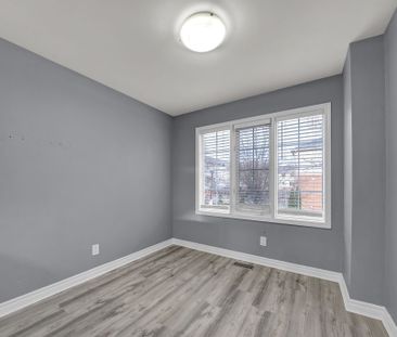 For Lease - 45 Salmon Way, Whitby, Ontario - Photo 4