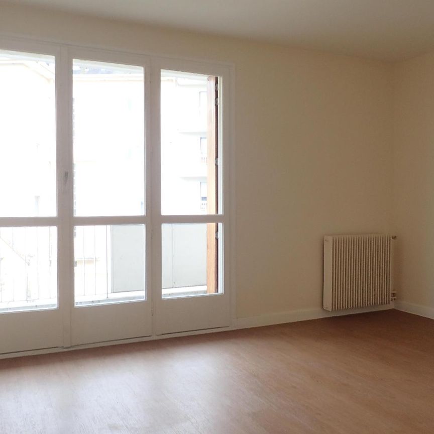 Location Appartement 2 pièces 45m² CHAMBERY 73000 - Photo 1