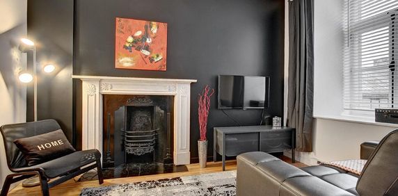 Magnifique 3 1/2 meublé - tout compris - avec galerie en plein ♥ Vieux-Québec - Photo 2