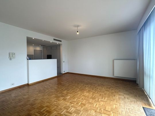 Prachtig appartement in centrum Beveren met zicht over de Markt - Photo 1