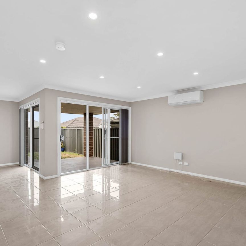 AVAILABLE NOW | MOVE IN READY | APPLY TODAY - Photo 1