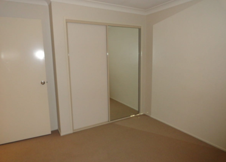 Private Eastside Unit in Secured Gated Complex - Photo 3