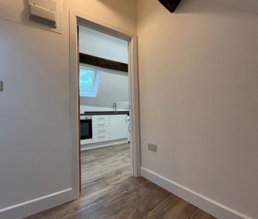 Dove Bank, Uttoxeter - Photo 1