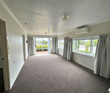 Tidy 3-Bed Home in Sought-After Stanmore Bay - Photo 1