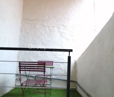 SORGUES centre, appartement meublé, type 2 atypique de 55m² environ, - Photo 2