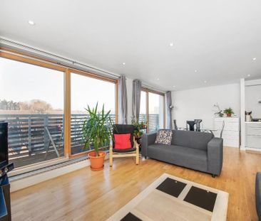 3 bedroom apartment to rent - Photo 2