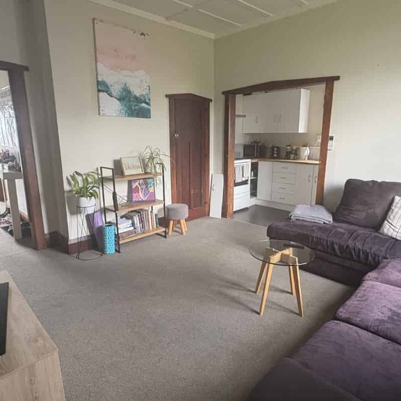 Simple Living on Shamrock! - Photo 1