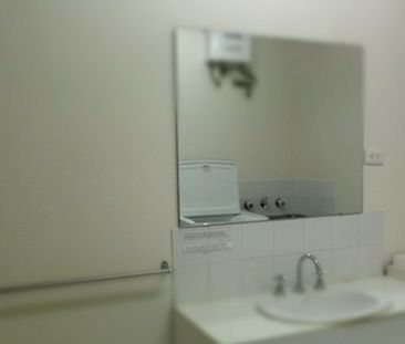 2 BEDROOM APARTMENT IN HANDY LOCATION - Photo 3