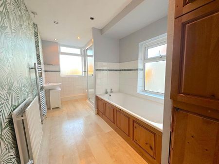 2 bedroom semi-detached house to rent - Photo 3