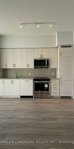 Burnhamthorpe/Parkside Village-Spacious Modern 1Bdrm+Den 1Bath&Parking - Photo 3