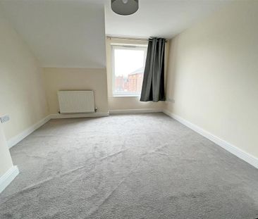 2 bedroom apartment to rent - Photo 3