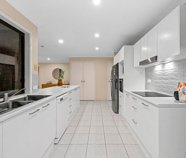 20 Naretha St, Carindale, Qld 4152 - Photo 5