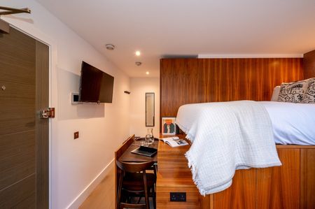 Studio Flat, Dennington Park Road, NW6 - Photo 2