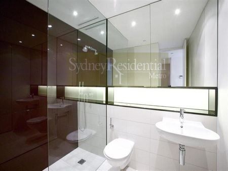 Designer Studio apartment in the most prime location - Photo 3
