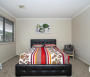 125 Kambalda Cres,Fisher - Photo 5