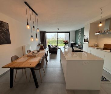 OVERMERE - Recente woning met open zicht. - Photo 1