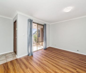 2-Bedroom Duplex in Convenient Location! - Photo 5