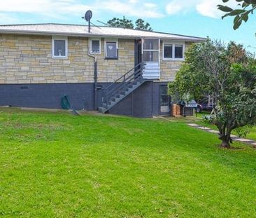 3-BEDROOM IN PAKURANGA - Photo 6