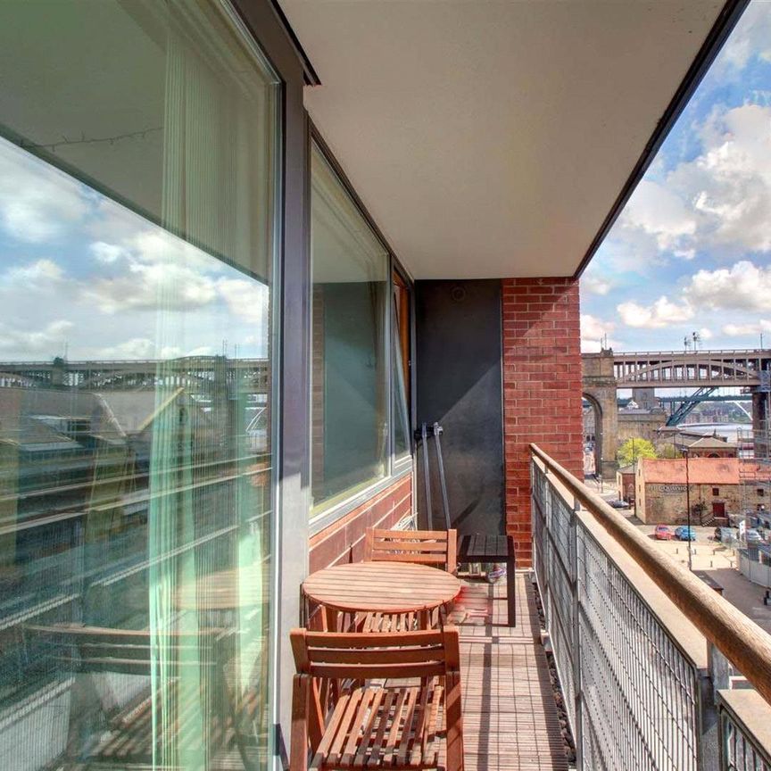 Quayside Lofts, 62 The Close Newcastle upon Tyne, NE1 3RJ - Photo 1