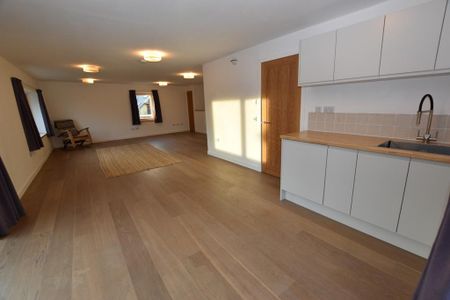 2 bedroom detached house to rent - Photo 3