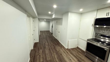 For Lease - 147 Yates Drive, Milton, Ontario - Photo 2